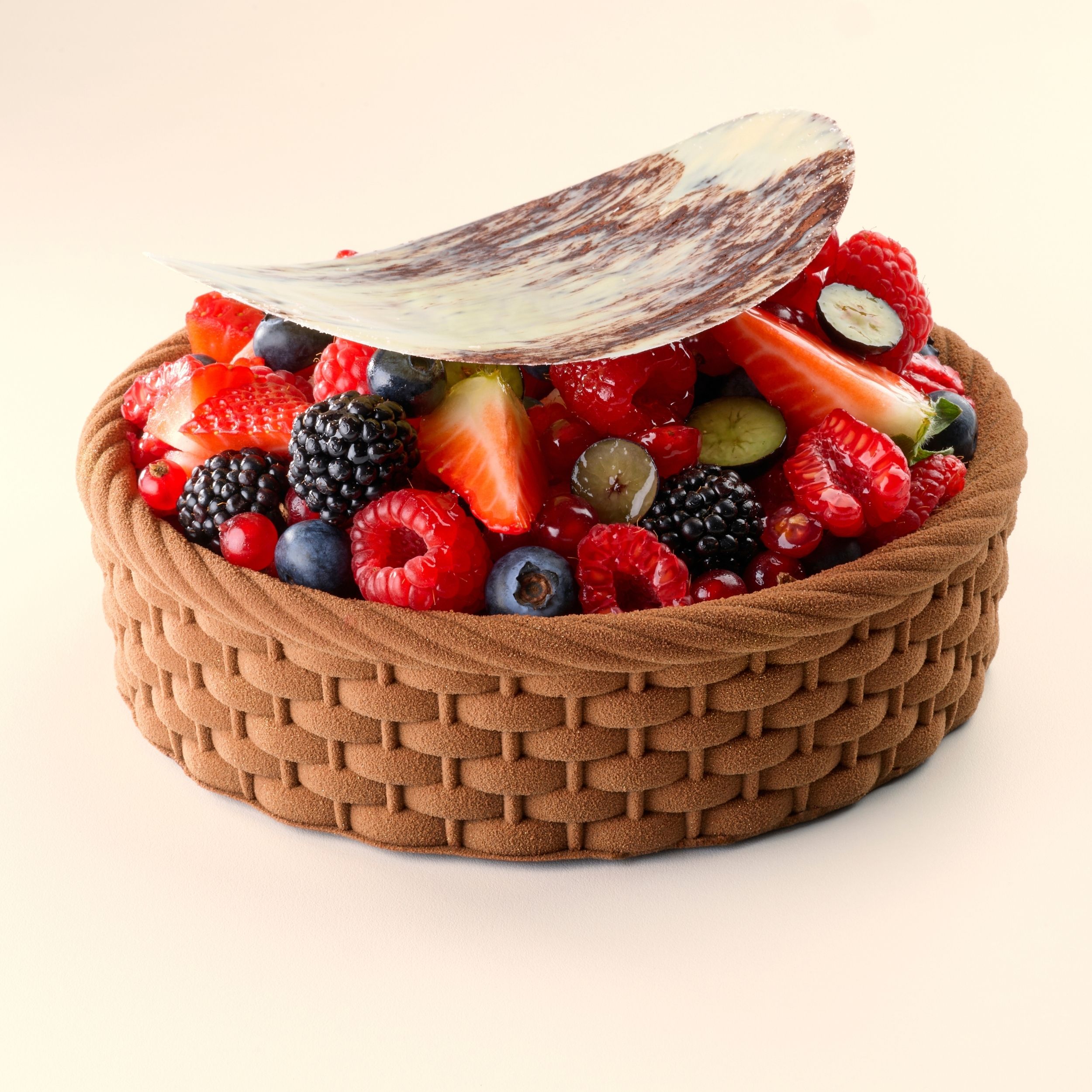 Forest Basket with Fruttidor Frutti Rossi